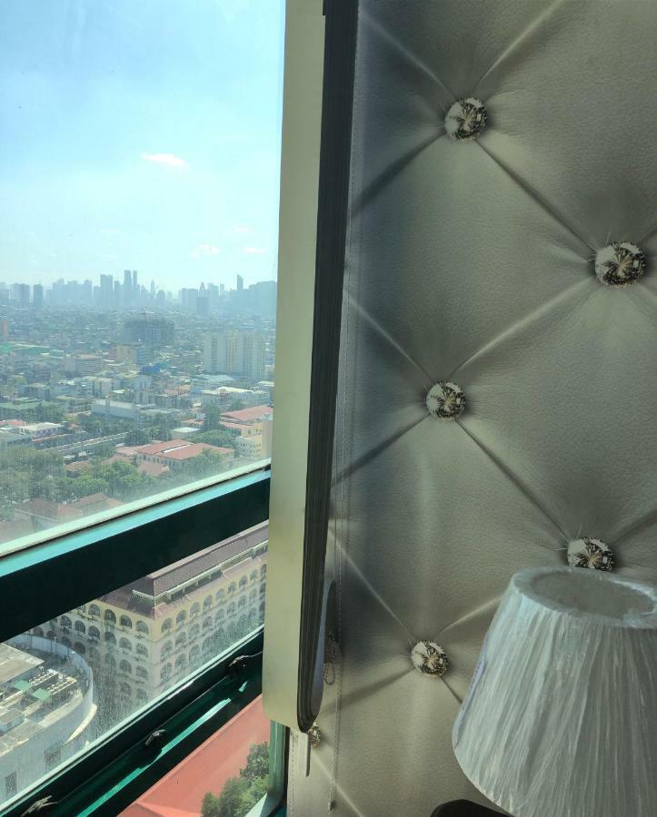 67 Sqm. Condo Unit In Robinson Place Residences Manila Bagian luar foto